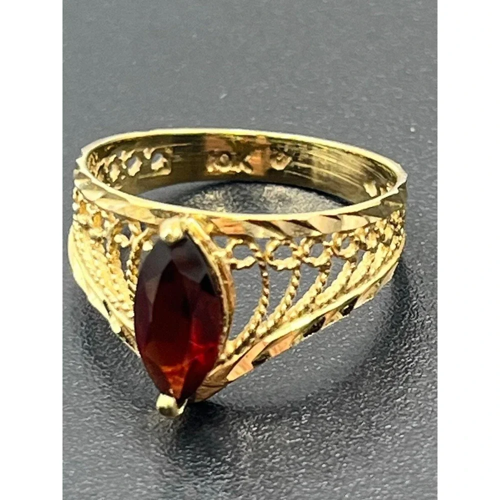 Designer 10K Yellow Gold Marquise Red Prong Garnet Ring Vintage Estate 7.25 1 Ct